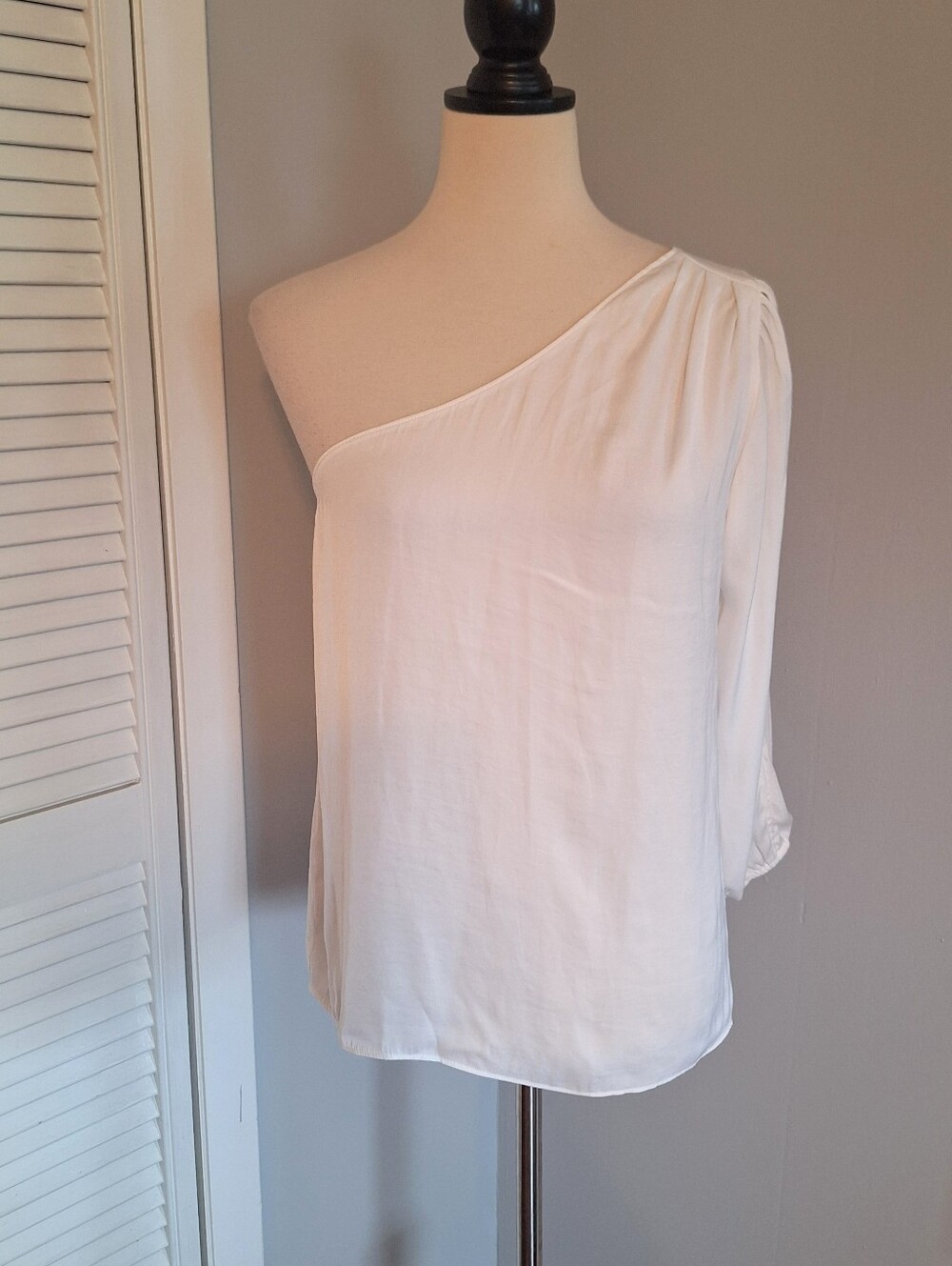 Naked Zebra White One-Shoulder Split-Sleeve Top Blouse Medium*B - Picture 2 of 6